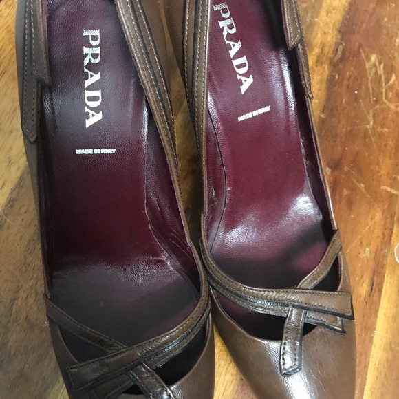 Shoes - Picture 2 of 4